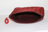 Kosmetiktasche Weinrot mit Streifen